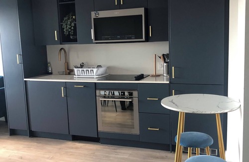 Humber Bay Condominio | Beautiful 1-bedroom condo in beautiful Toronto