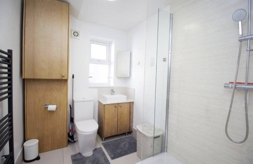 William Morris Casa | Beautiful 1 bedroom flat 7 minutes walk away from Blackhorse Road Station.