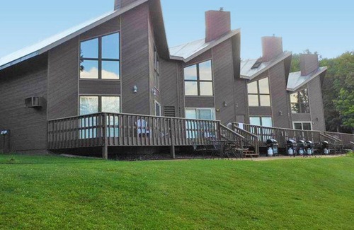 Phelps Apartamento | Beautiful 1 bedroom unit at resort, sleeps 4