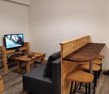 Hyeres City Centre Casa | Beautiful 1 bedroom with pool tennis and terrace - Dodo et Tartine