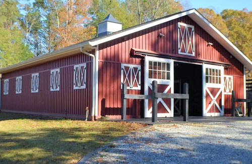 Milton Casa | Hermosa granja ecuestre de 19 acres en el corazón de Alpharetta, GA