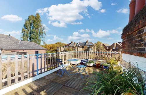 North Kensington Apartamento | Beautiful 1bed attic w/terrace in North Kensington