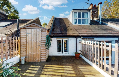 North Kensington Apartamento | Beautiful 1bed attic w/terrace in North Kensington