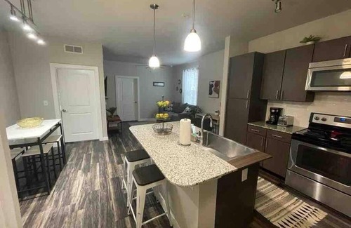 Oakland Estates Apartamento | Beautiful 1Bed/Bath Centrally Located
