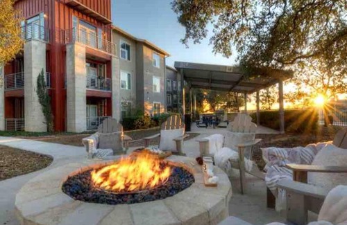 Oakland Estates Apartamento | Beautiful 1Bed/Bath Centrally Located
