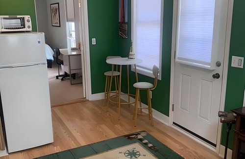 Pawleys Island Apartamento | Beautiful 1BR Apt. Near Beach! Inc. Kit, Bath & LR
