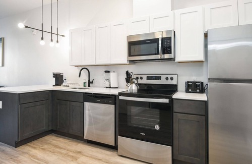 Elizabeth Apartamento | Beautiful 1BR Close to Airport 3559