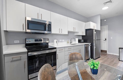 Everett Apartamento | Beautiful 1BR Near Encore Boston 2003