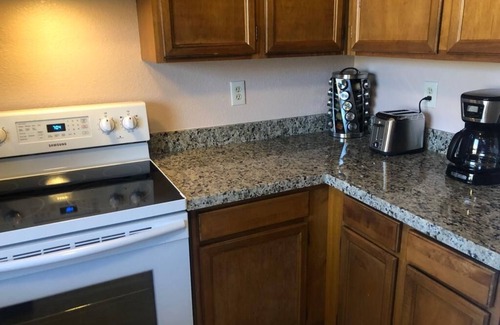 Maryvale Casa | Beautiful 2 bdrm townhouse w/pool in Glendale AZ