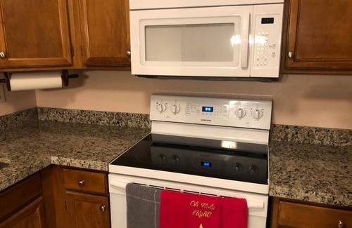Maryvale Casa | Beautiful 2 bdrm townhouse w/pool in Glendale AZ
