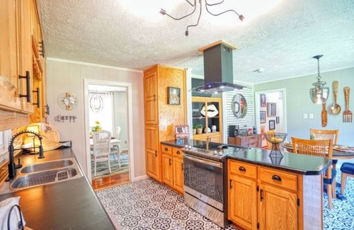 Covington Cabaña | Beautiful 2 bdrms 2.5 bthrms Covington cottages.