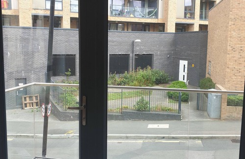 Coulsdon East Apartamento | Beautiful 2 bed | 2 bathroom cosy apartment