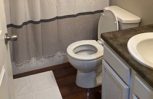 Omaha Casa | Beautiful 2 bed/2 bath Townhouse in West Omaha