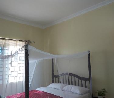 Entebbe Apartamento | Beautiful 2-Bed Apartment in Akright City Bwebajja