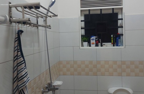 Entebbe Apartamento | Beautiful 2-bed Apartment in Akright City Bwebajja