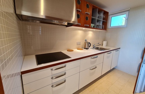 Vale do Garrao Apartamento | Beautiful 2 bed duplex apartment with breathtaking sea view, 5min walk to beach!