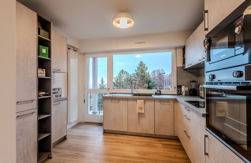 Evian-les-Bains Apartamento | Beautiful 2-bedroom apartment in Evian-les-Bains with view of Lake Geneva