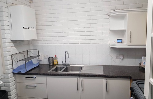 Bolton Apartamento | Beautiful 2-bed House in Bolton With Free Parking