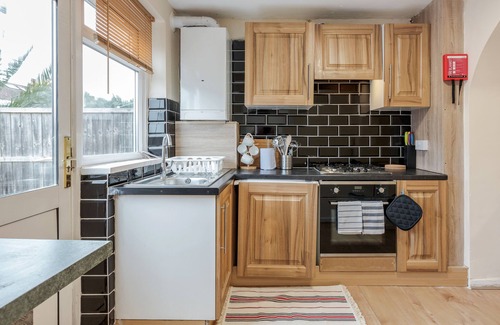 Barking Casa | Beautiful 2-bed House in Quiet Cul-de-sac