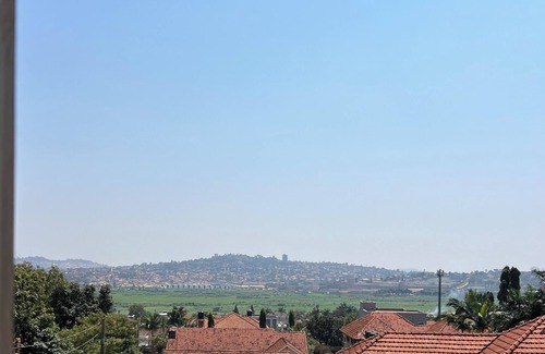 Muyenga Apartamento | Beautiful 2-bedroom apartment in Muyenga city center in Kampala with Lake View