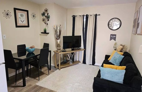 Rahway Apartamento | Beautiful 2-bedroom apartment in Rahway, close to Newark Airport and NYC trains.