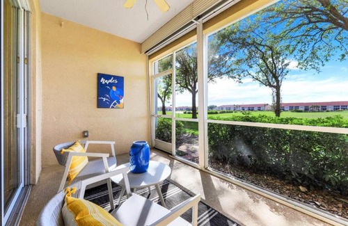 Naples Apartamento | Beautiful 2 bedroom condo w/Golf Membership Included