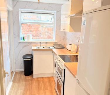 Hull Apartamento | Beautiful 2 bedroom fully equipped property 5-G WiFi, smart TV