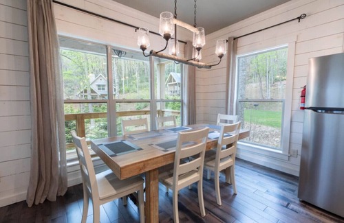 Highlands Cabaña | Beautiful 2-bedroom, sleeps 6, modern mountain chic cottage - Limbertwig