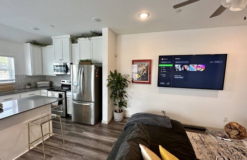 Haltom City Casa | Beautiful 2 Bedroom Townhome