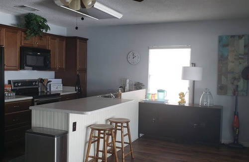 Welaka Casa | Beautiful 2 Story Home, w/Lift to 2nd Floor Balcony, on St Johns River Sleeps 10
