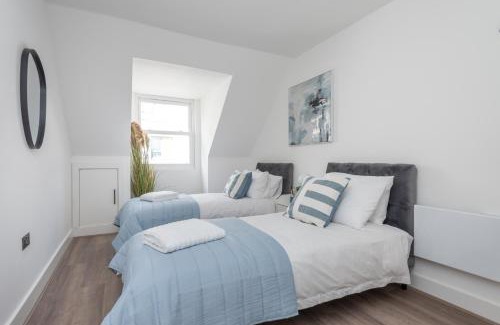 West Ham Apartamento | Beautiful 2BDR Apartment By Homestyles Hosts Short Lets & Serviced Accommodation Stratford With Free WiFi & Free Parking
