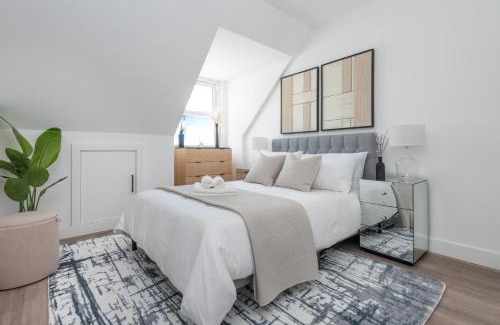 West Ham Apartamento | Beautiful 2BDR Apartment By Homestyles Hosts Short Lets & Serviced Accommodation Stratford With Free WiFi & Free Parking