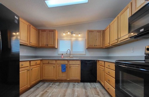 Sarasota Casa | Beautiful 2Bed, 2BA Home, only 7 miles to Siesta Key Beach, 55+ Gated community.