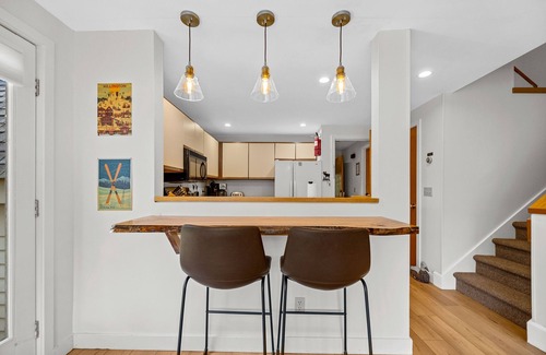 Central Vermont- Killington Condominio | Beautiful 2br/2ba Fall Line Condo W/ Mountain Views, Pool, Hot Tub, Sauna, Shuttle. G6b 2 Bedroom Condo