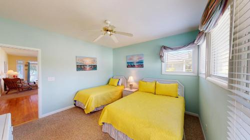 Litchfield by the Sea Casa | Beautiful 2BR 2BA Lakeside Villa with Lake Views