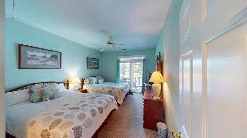 Litchfield by the Sea Casa | Beautiful 2BR 2BA Lakeside Villa with Lake Views