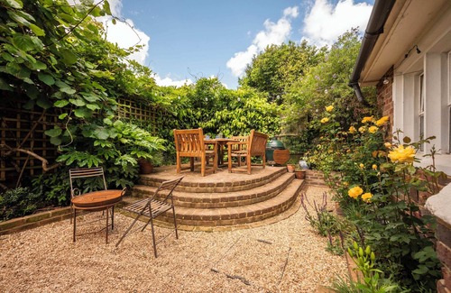 Clock House Apartamento | Beautiful 2BR Flat with Amazing Garden