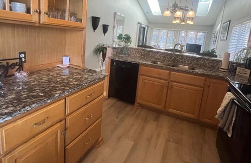 Vass Condominio | Beautiful 3-BDR Condo 2 full Bathroom, ,sleeps 9, The Maples Golf Course On Site