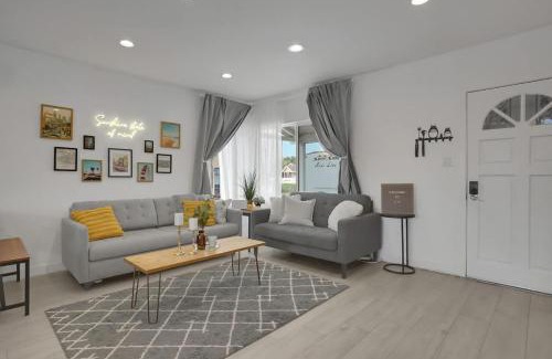 Rosemead Casa | Beautiful 3 Bed Home Near LA & OC with big backyard
