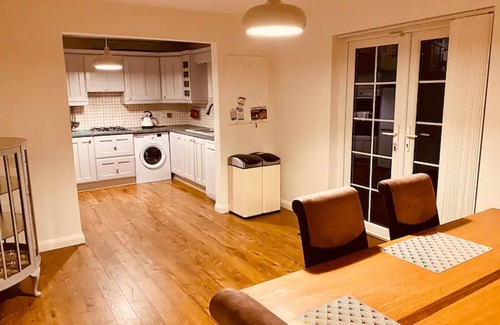 Londonderry Casa | Beautiful 3-bed House in Londonderry