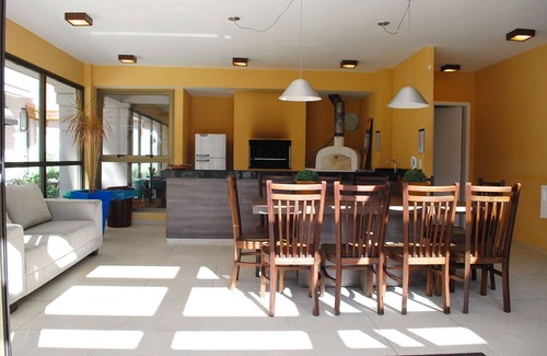 Bigorrilho Apartamento | Hermosa ap 3Q en condominio club, balcón con barbacoa privada, 2 garajes