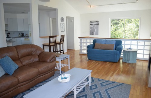 Northeast Virginia Beach Casa | Beautiful 3 bedroom house minutes from the beach and First Landing State park