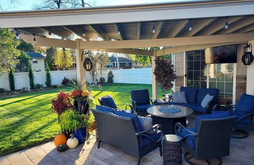 Ashwaubenon Casa | Beautiful home close to Lambeau Field.