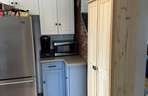 Peaks Island Casa | Beautiful 3 bedroom home on Peaks Island- just a short ferry ride from Portland