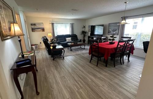 Haines City Casa | Beautiful 3-Bedroom Pool Villa in Southern Dunes