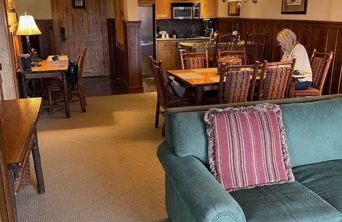 Lake Placid Complejo | Beautiful 3-bedroom suite located in the Whiteface lodge in Lake Placid NY