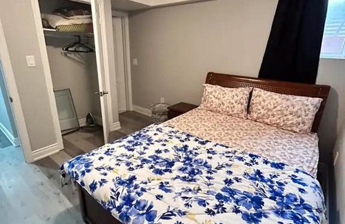 Brampton Apartamento | Beautiful 3 bedrooms/ Full bathrooms Entire Place