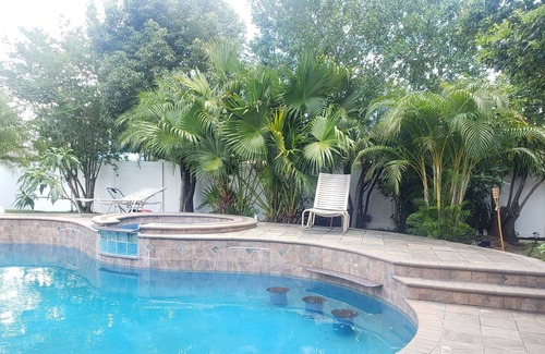 Azalea Park Casa | Beautiful 3 BR house in the heart of Orlando with a Private Pool Heated