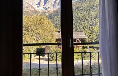 Les Praz-de-Chamonix Apartamento | BEAUTIFUL 3 BEDROOMS APARTMENT WITH STUNNING VIEWS