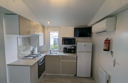 Talmont-Saint-Hilaire Chalet De Esquí | Beautiful 3-bedroom mobil home - near the beach